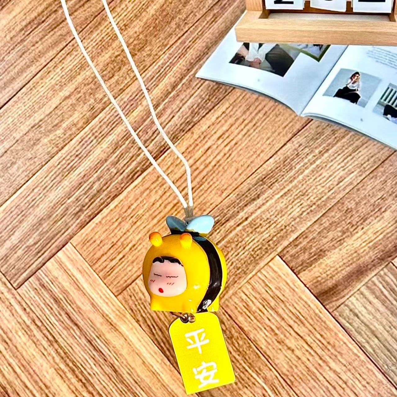 Crayon Shin-chan Bee Cosplay F - Car Accessories Company recensie en prijs